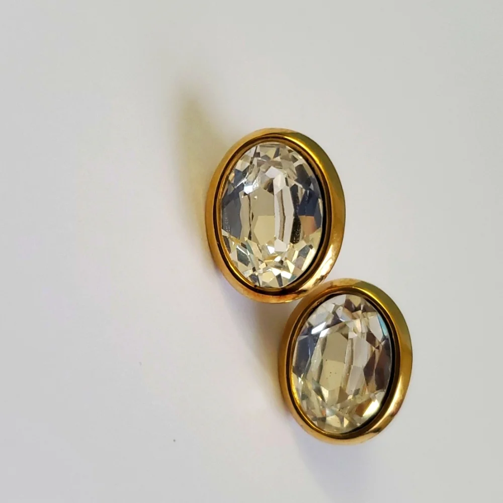 Vintage Gold Oval Crystal Stud Earrings - Clear